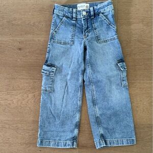 Girls Abercrombie high rise wide leg jeans size 5-6 regular.